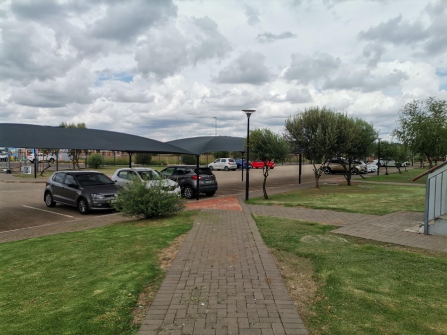 2 Bedroom Property for Sale in Raceway Free State